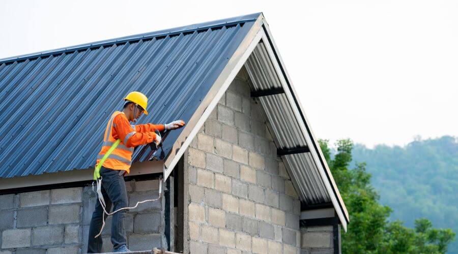 Professional residential roofers in Lowell, MA